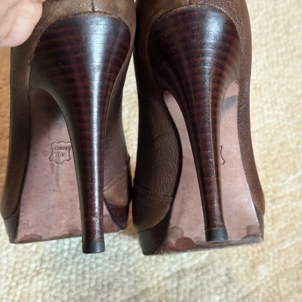 BCBGMaxAzria Brown Booties with Stiletto Design - Picture 11 of 12
